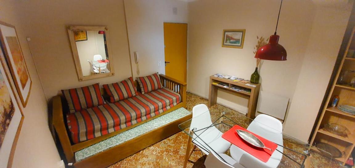 Confortable Departamento En Pleno Centro De * Mendoza